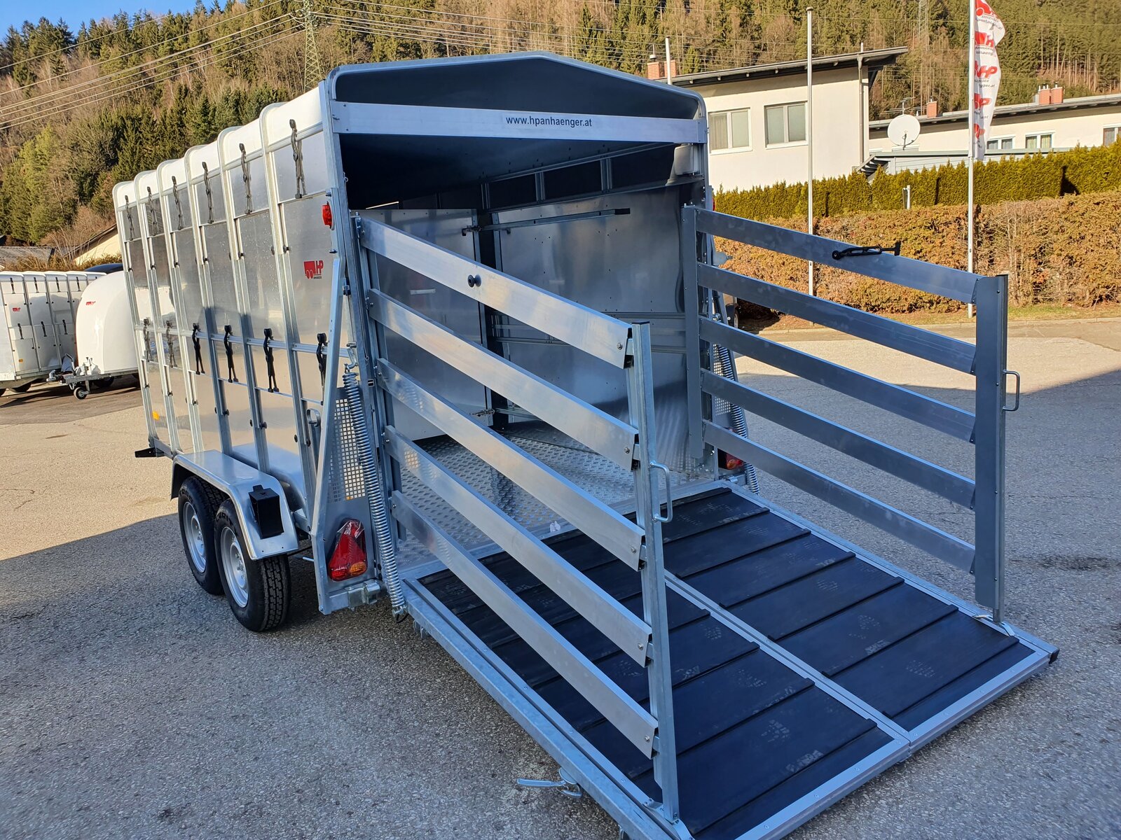 Viehanhänger, Tiertransporter, PKW-Anhänger HP 354318 VT, 4300x1770x1860 mm, 3500 kg GG