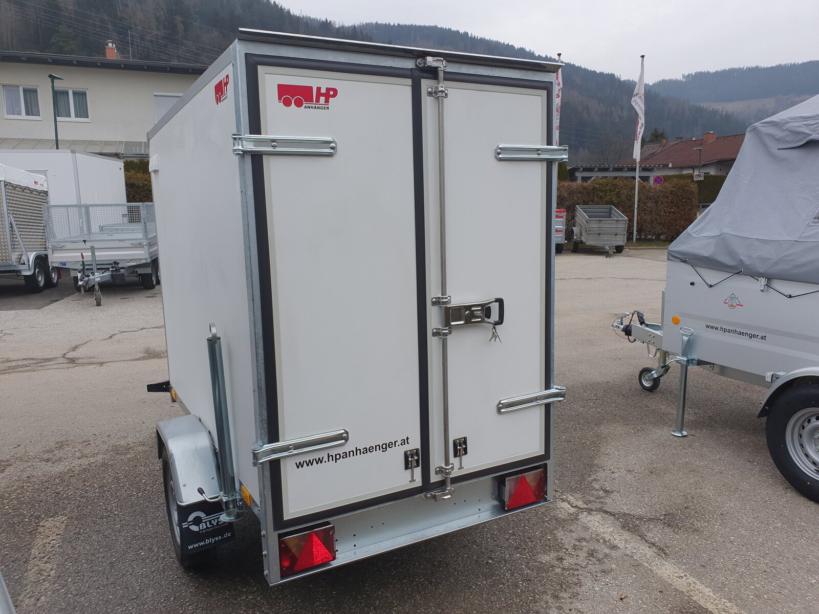 PKW Anhänger, Kofferanhänger HP 752015, 2040 x 1150 x 1500 mm, 750 kg ungebremst