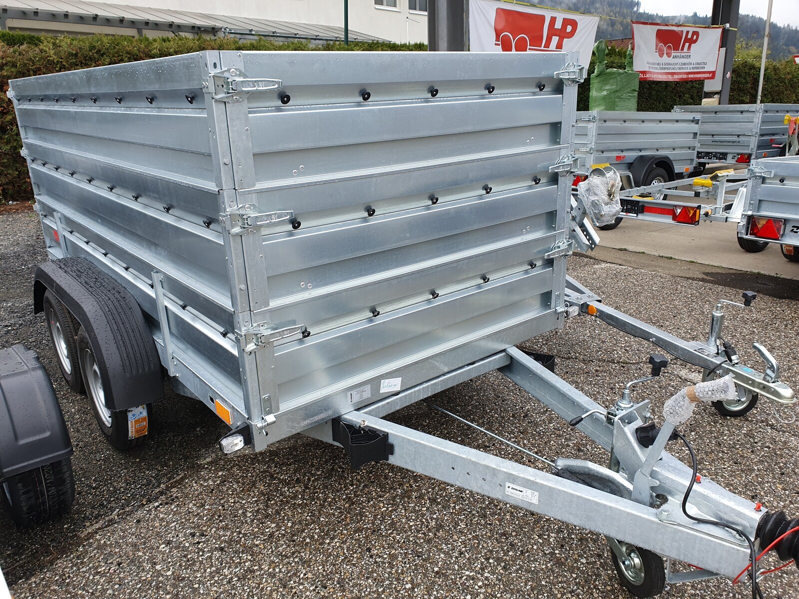 PKW-Anhänger, Autoanhänger HP 2713 TA20, 2650 x 1330 x 350 mm, 2000 kg Tandem inkl. Aufsatzwände u. Flachplane