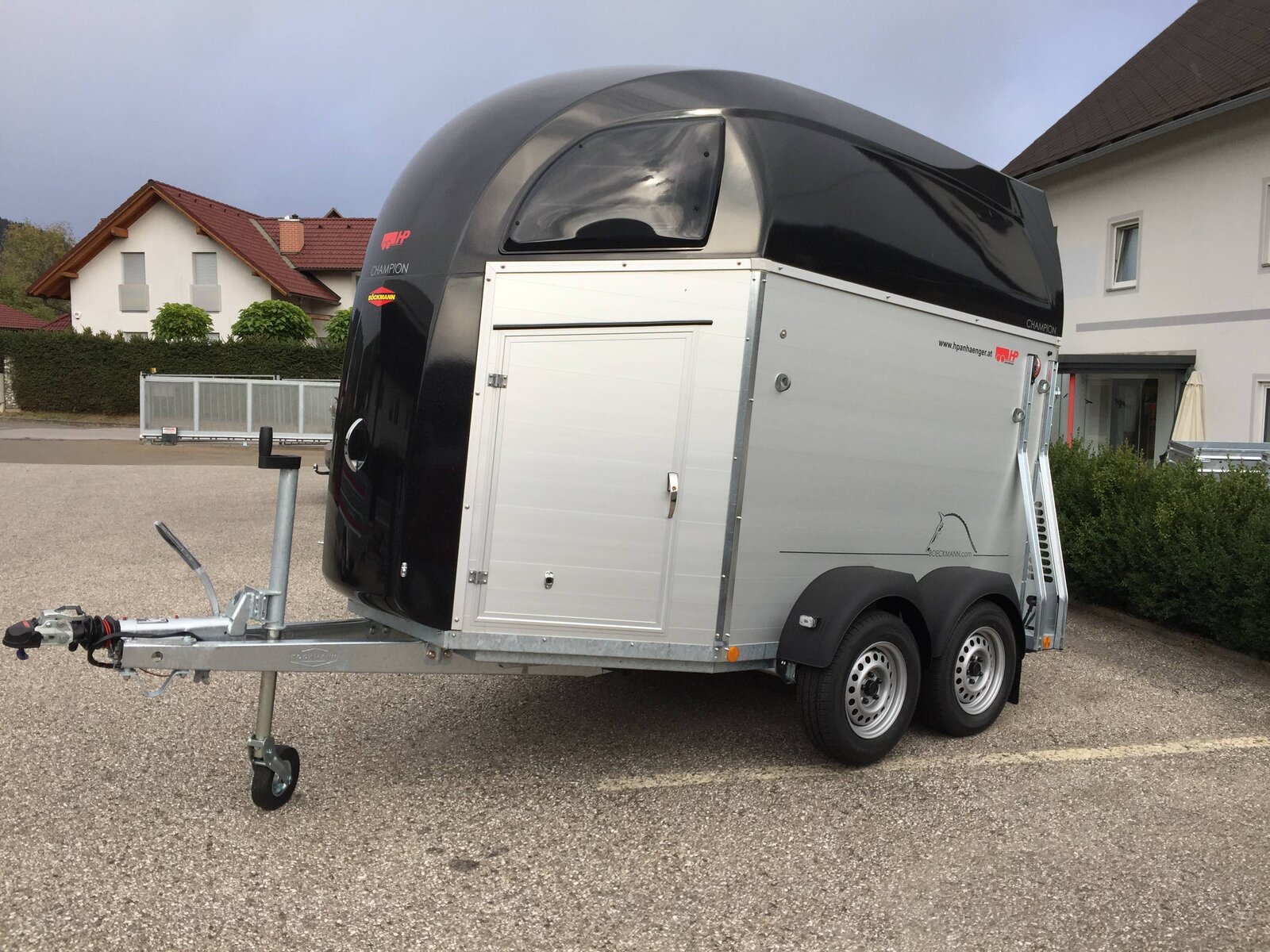 Pferdeanhänger, Böckmann Champion R, 2400 kg Gesamtgewicht mit ALU Aufbau und Polydach, Riesen Auswahl am Lager