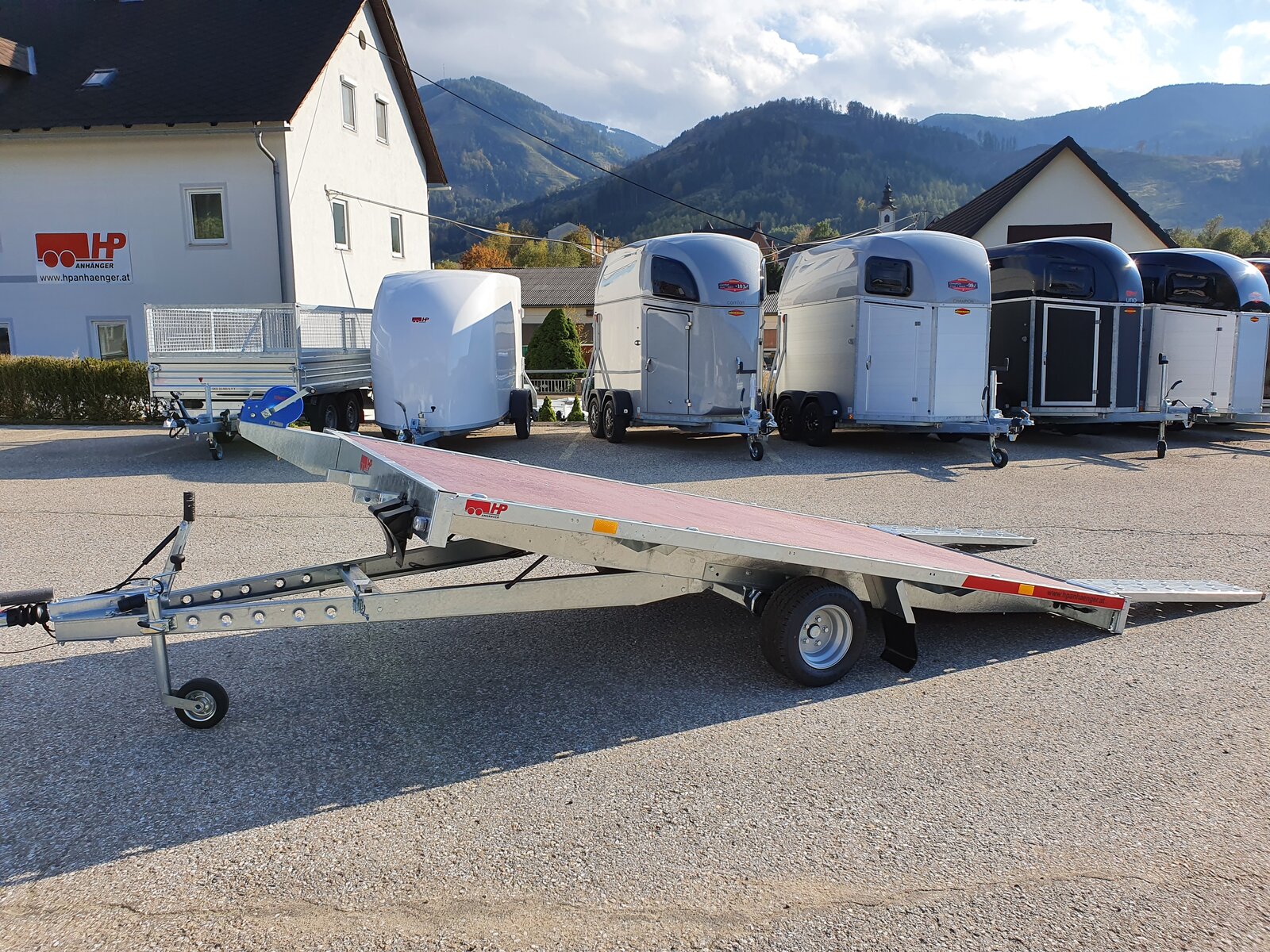 Fahrzeugtransporter, Autotransporter, Plateauanhänger HP 362015 ATPK, 3600x2040 mm, Kippdeichsel, 1500 kg einachs