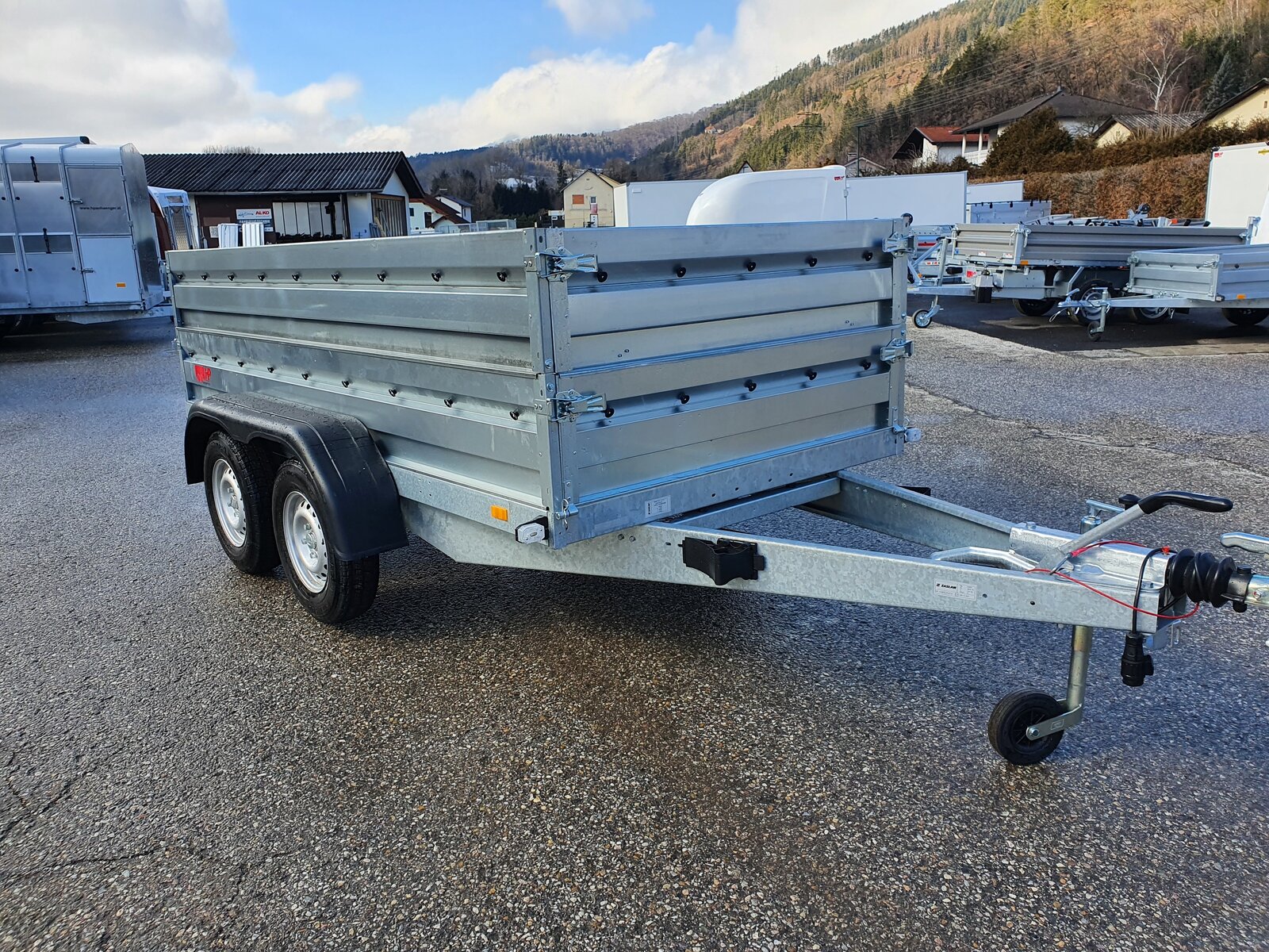 PKW-Anhänger, Autoanhänger HP 2713 TA20, 2650 x 1330 x 350 mm, 2000 kg Tandem inkl. Aufsatzwände u. Flachplane